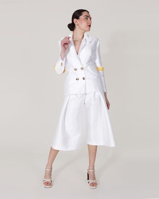 Traje blanco 2 piezas