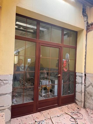 Ventanal/Cancela Aluminio Urge Venta
