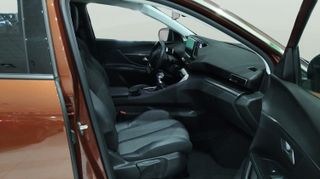 Peugeot 5008 PureTech 130 S&S Allure 96 kW (130 CV)