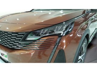 Peugeot 5008 PureTech 130 S&S Allure 96 kW (130 CV)