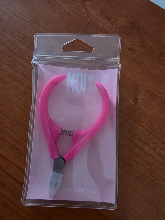 Corta Cutículas MOI*