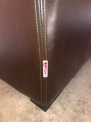 Sofá de 2 plazas cuero y tela