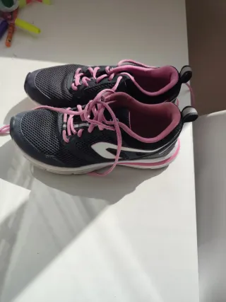 Zapatillas deportivas niña negras y rosas