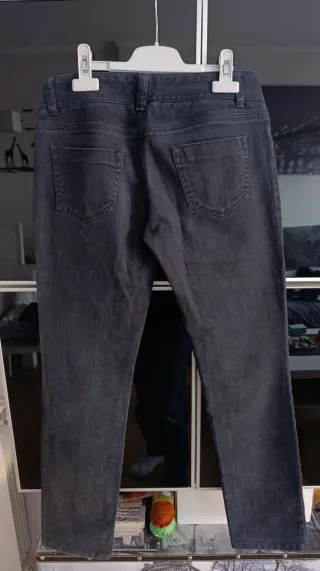 Pantalón vaquero negro