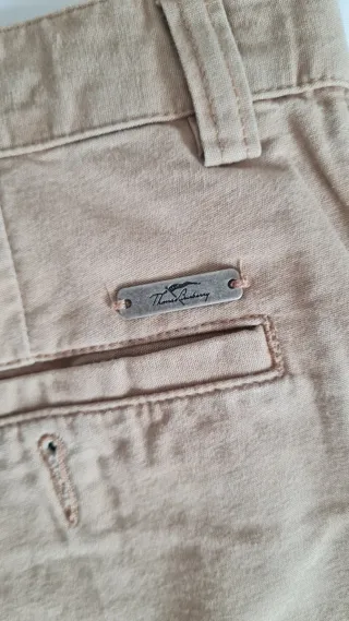 Pantalón beige Thomas Burberry