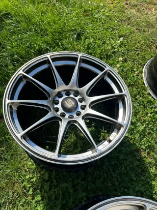 Llantas 18 Japan Racing JR11
