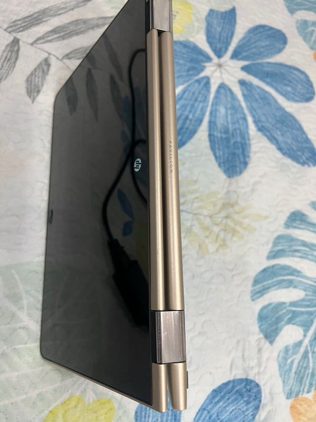 Schermo tattile convertibile HP Pavilion x360 13u108ns