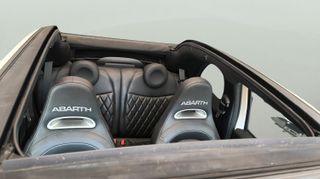 Abarth 500C Cabrio 1.4 16v T-Jet 595C Competizione 132 kW (180 CV)