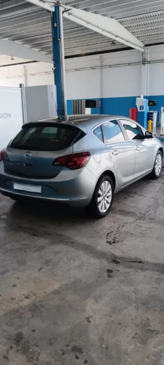 Opel Astra 2013