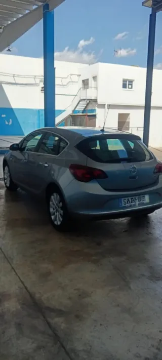 Opel Astra 2013