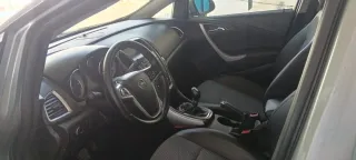 Opel Astra 2013