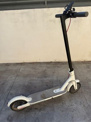Patinete Eléctrico Xiaomi Blanco 256km totales