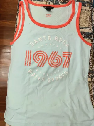 Camiseta sin mangas H&M Santa Rosa 1967