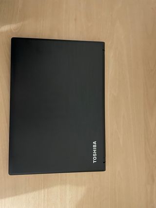 Portátil Toshiba Negro - Precio Negociable