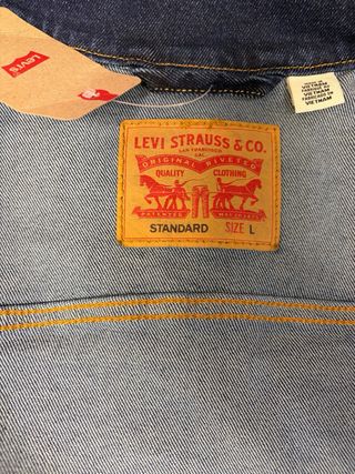 Cazadora Levi's azul nueva con etiquetas