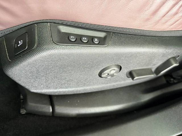 DS DS 7 BlueHDi 132 kW EAT8 La Première