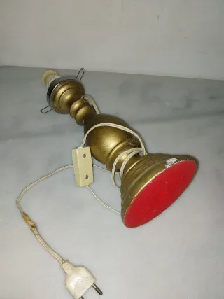 Pie de Lámpara Madera troquelada y Pintada