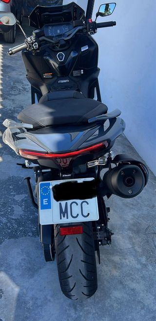 Yamaha TMAX 560 Tech Max 