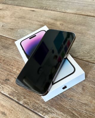 iPhone 14 Pro Max viola 