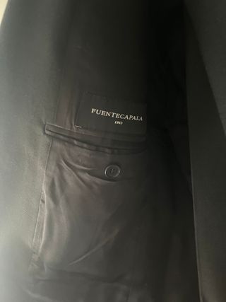 Traje negro para eventos