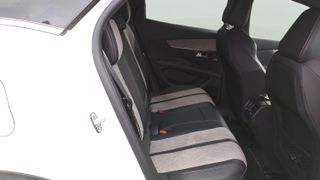 Peugeot 3008 Hybrid 300 GT e-EAT8 221 kW (300 CV)