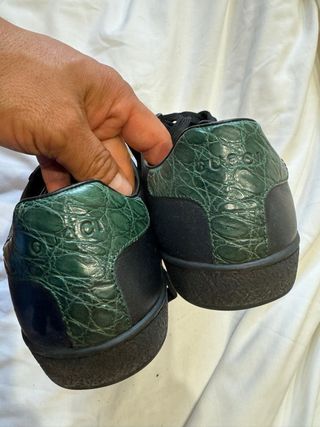 Zapatillas Gucci Negras con Raya Verde y Roja