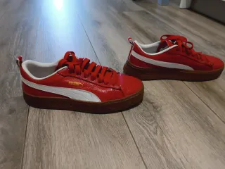 Zapatillas Puma Rojas y Blancas