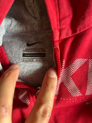 Chaqueta Nike Roja con Cremallera