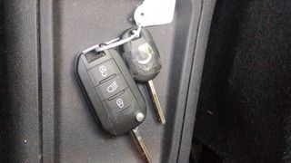 Citroen C3 PureTech 82 C-Series 61 kW (83 CV)