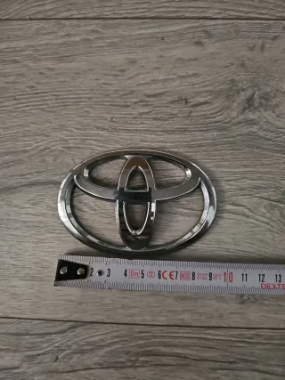 Anagrama Toyota Cromado