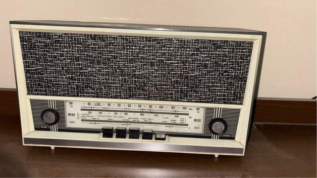 Radio Vintage Anni '60