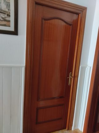 Puerta madera sapeli