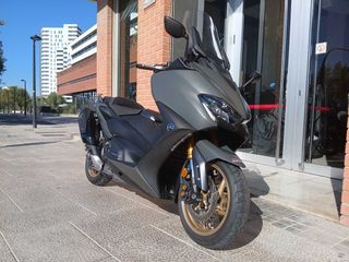 YAMAHA T-MAX 560 TECH MAX