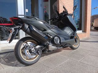 YAMAHA T-MAX 560 TECH MAX