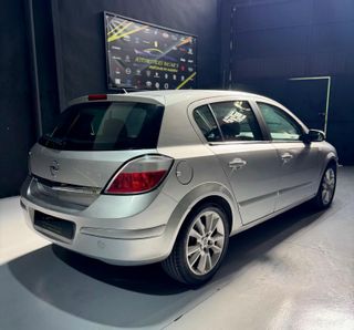 OPEL Astra 1.7 CDTi Cosmo 100 CV