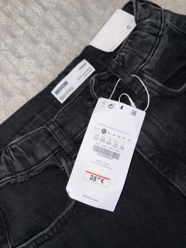 Bershka Jogger Vaquero Estampado Negro