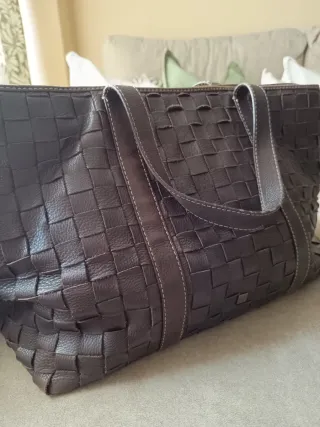 Bolso de piel tejido marrón