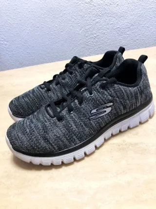 Zapatillas Skechers Negras y Grises
