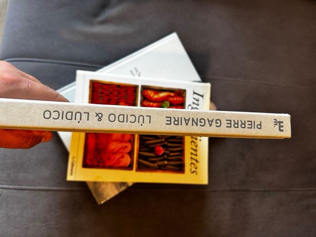 colección de libros de cocina