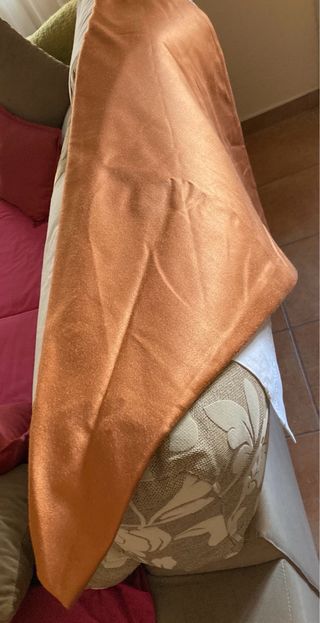 Falda de mesa redonda naranja