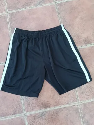 Pantalón Corto Negro Talla M