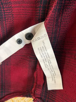 Camisa de franela a cuadros roja y negra talla 7/8