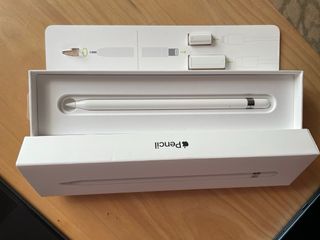iPad blu di decima generazione + Apple Pencil