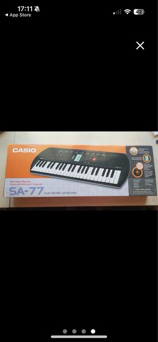 Teclado Casio SA-77 portátil