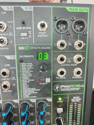 Mesa  Mackie PROFX10 v3