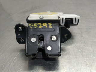CERRADURA MALETERO / PORTON MAZDA 3 BERLINA / SED