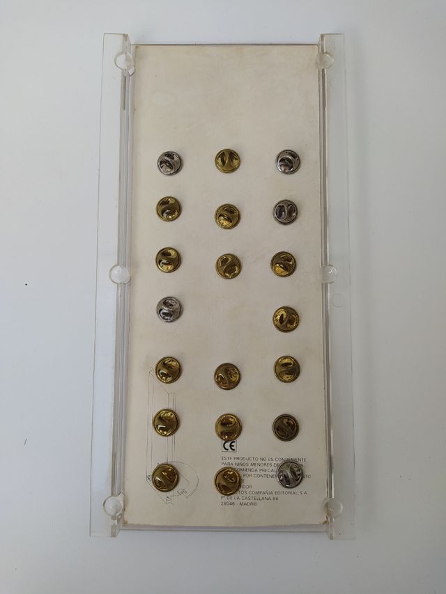 Collezione Pins Liga 99/00 del marchio Ford