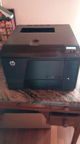 Impresora HP LaserJet Pro 200 color M251n