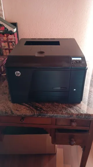 Impresora HP LaserJet Pro 200 color M251n
