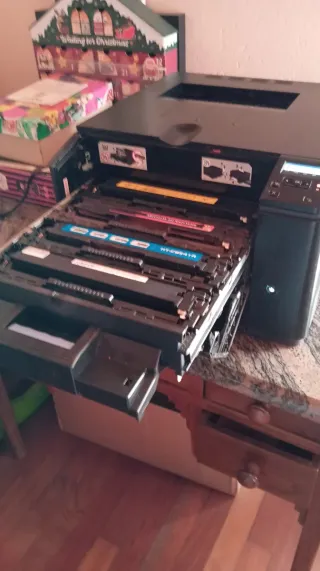 Impresora HP LaserJet Pro 200 color M251n